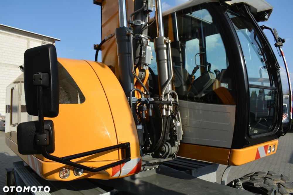 Liebherr A 918 Litronic / STAN PERFEKT / 18T / JAK NOWA / - 28