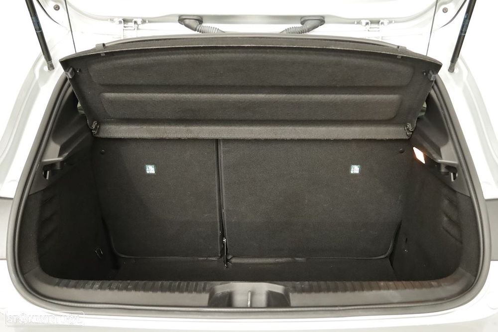 Renault Clio 1.0 TCe Techno Bi-Fuel - 24