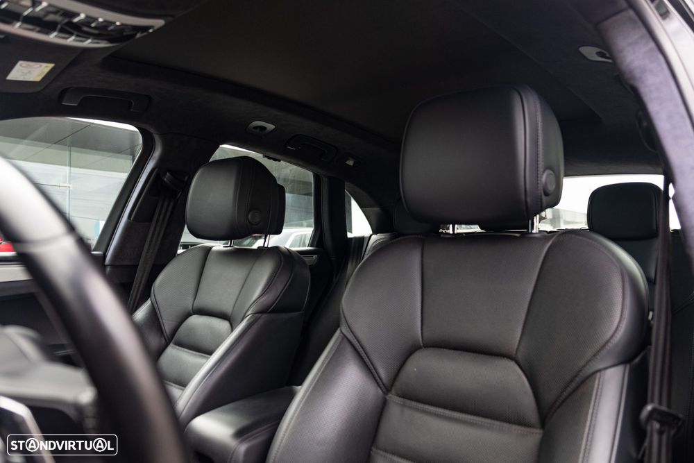 Porsche Macan Turbo - 21