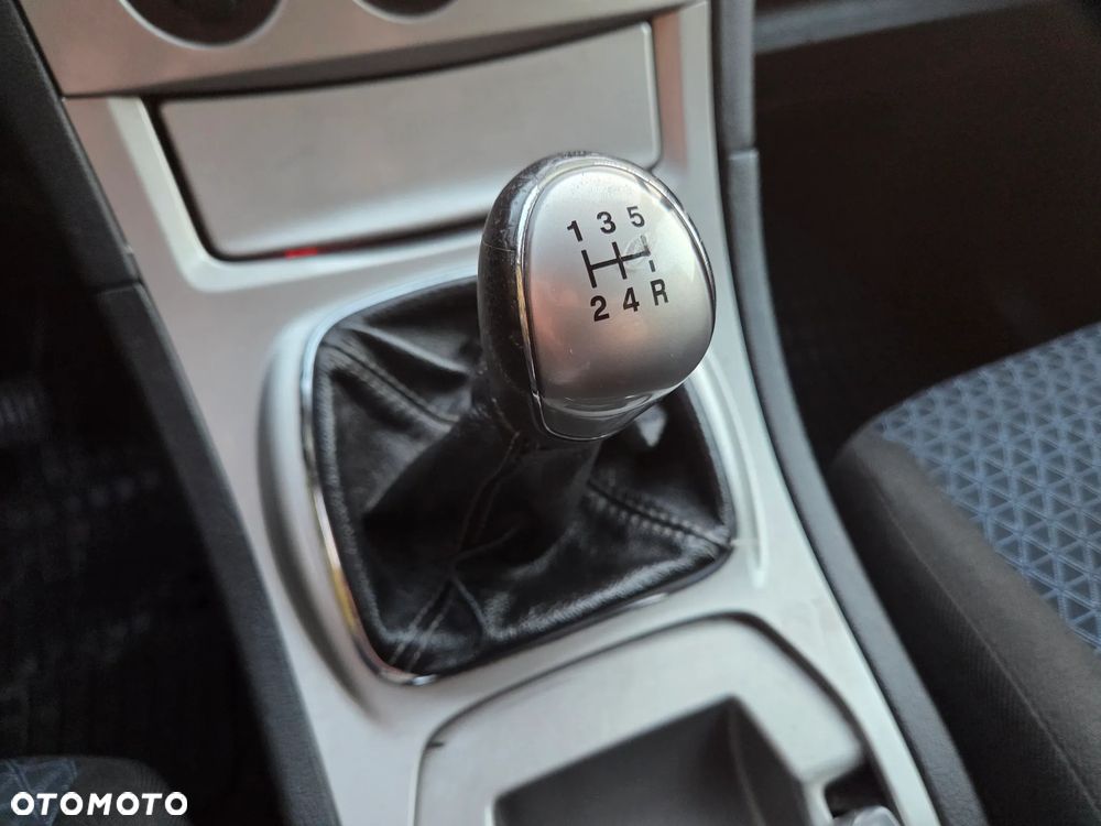 Ford Galaxy 1.8 TDCi Ambiente - 19