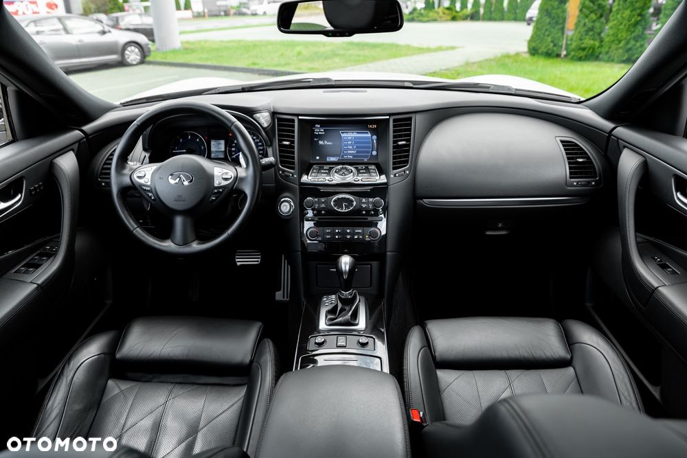 Infiniti QX70 3.0d S - 26