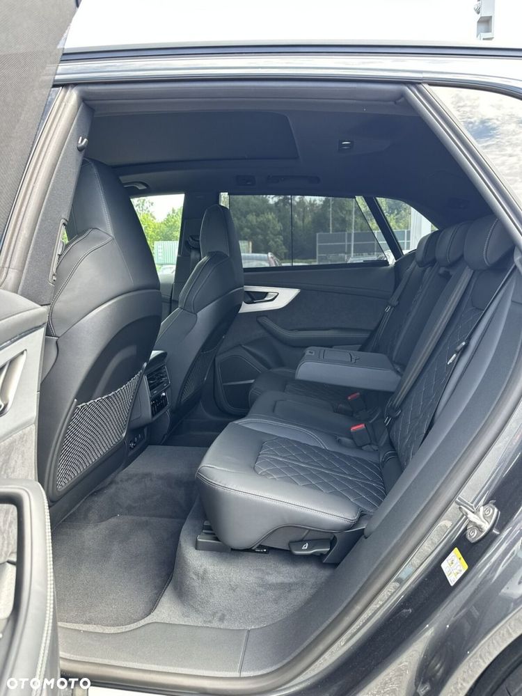 Audi Q8 - 24