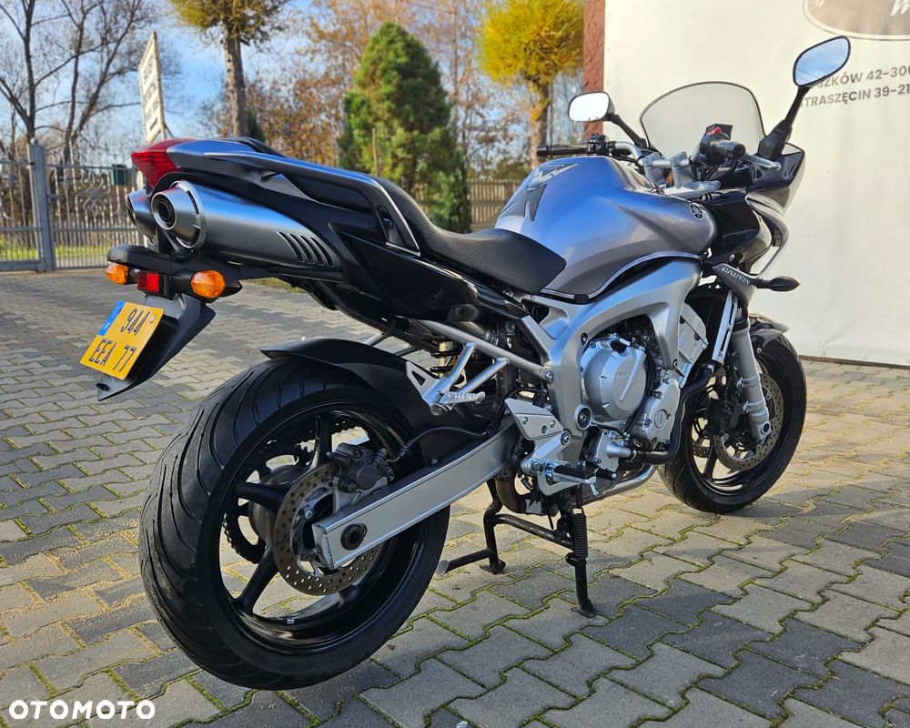Yamaha FZ6 - 4