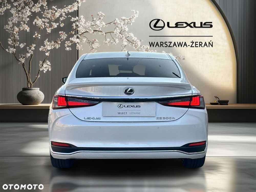 Lexus ES 300h Business Edition - 6
