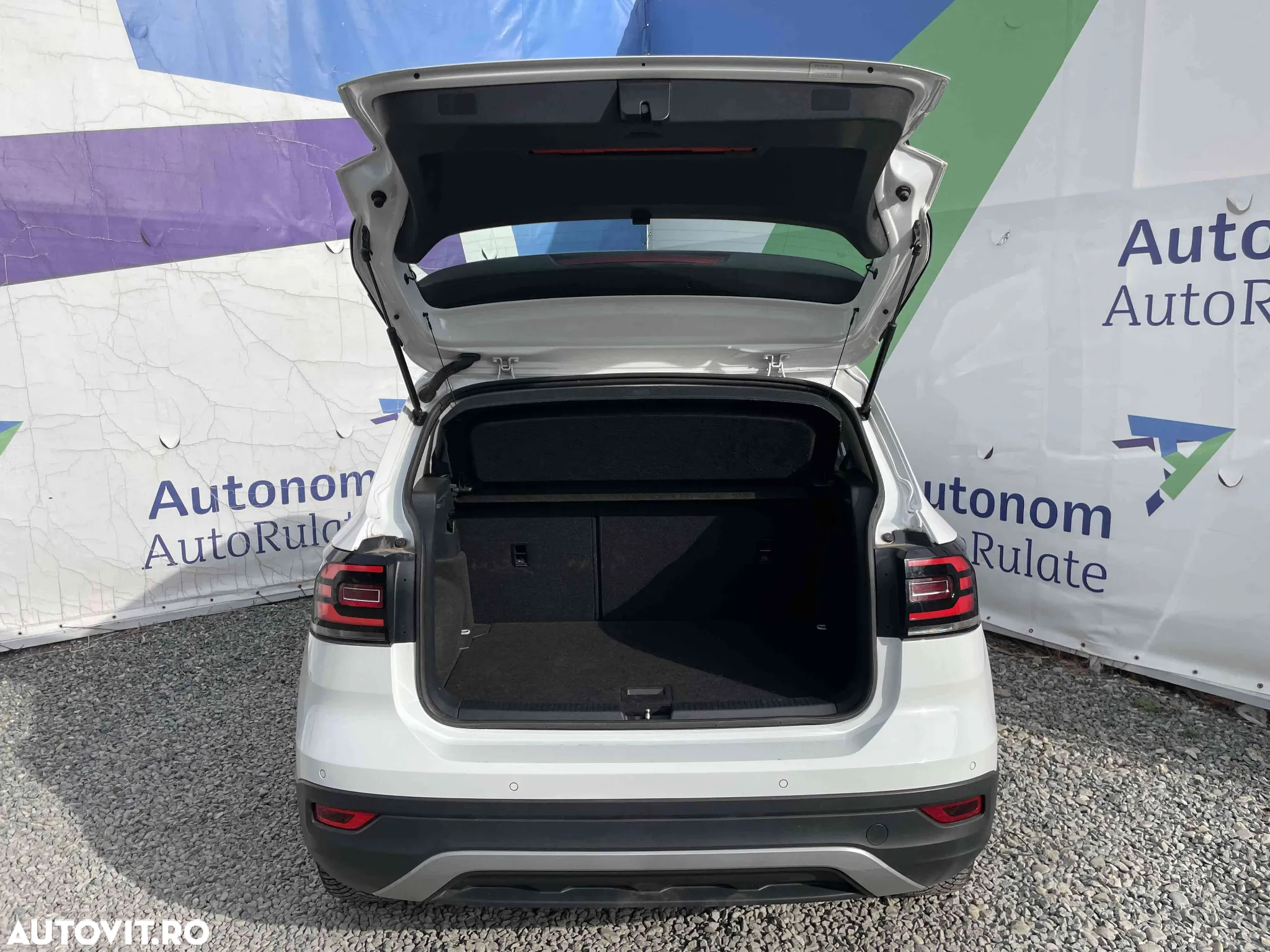 Volkswagen T-Cross - 5