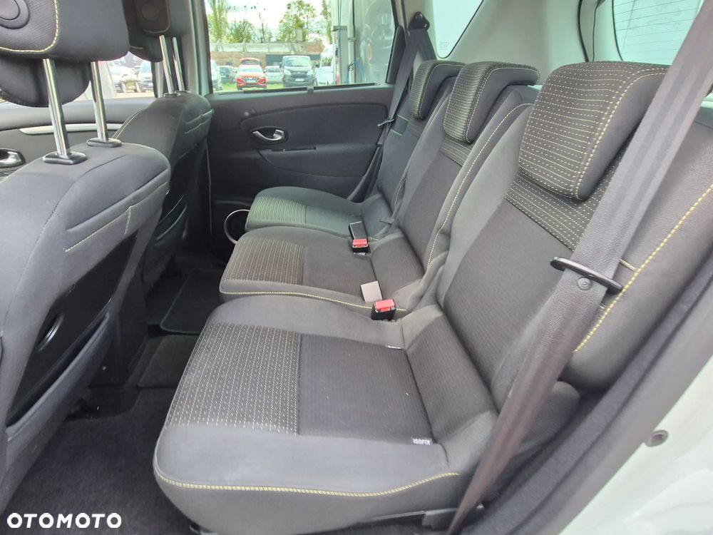 Renault Scenic 1.5 dCi Emotion - 26