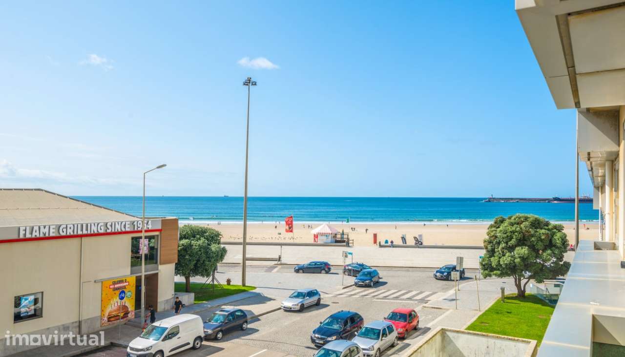Apartamento em 1.ª linha de mar, para venda, em Matosinhos Sul - Grande imagem: 2/21