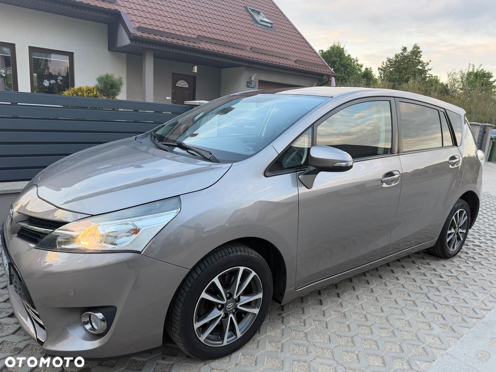 Toyota Verso 1.6 D-4D 5-Sitzer Start/Stop Life - 11