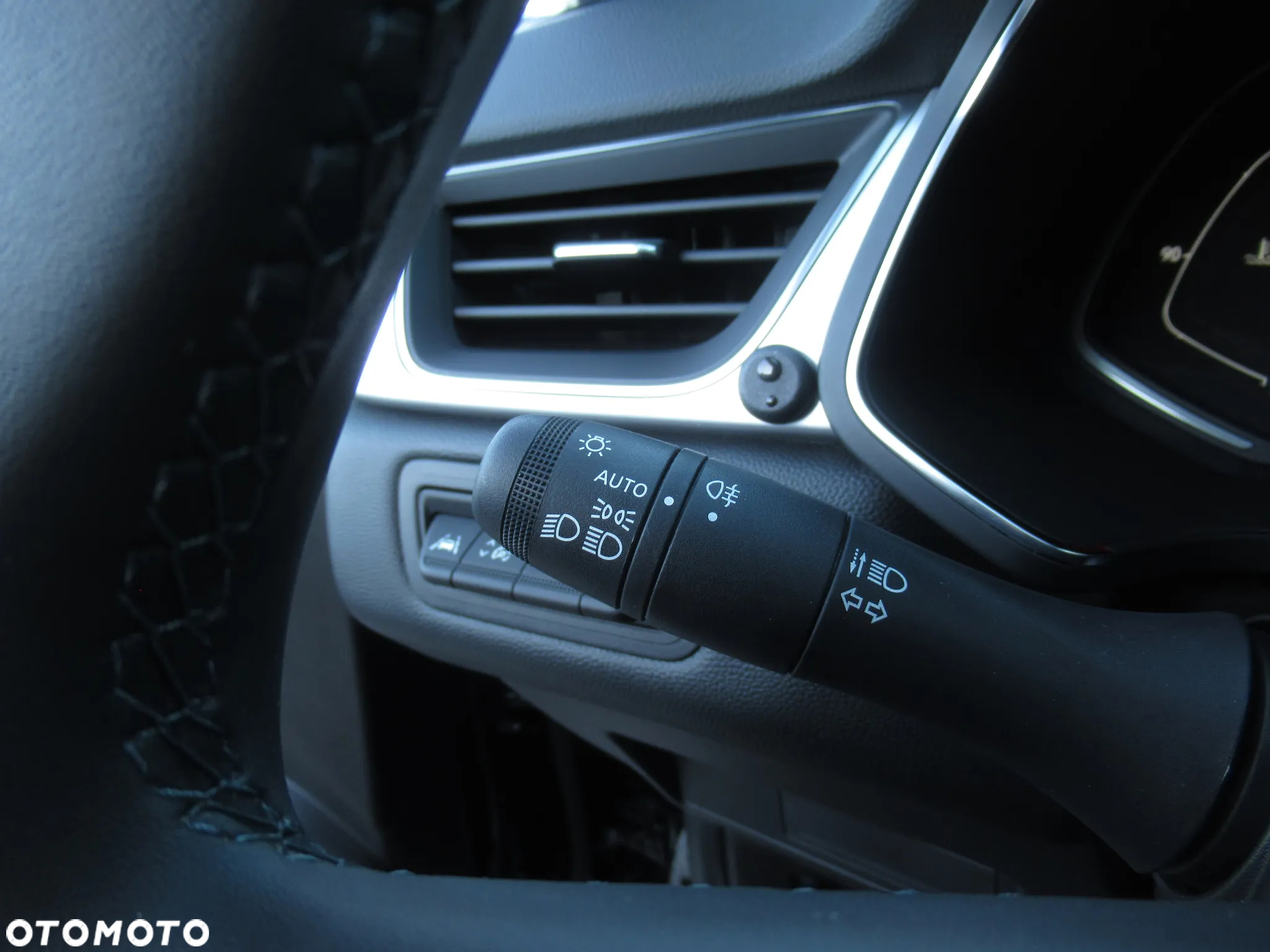 Renault Captur 1.0 TCe Intens - 13