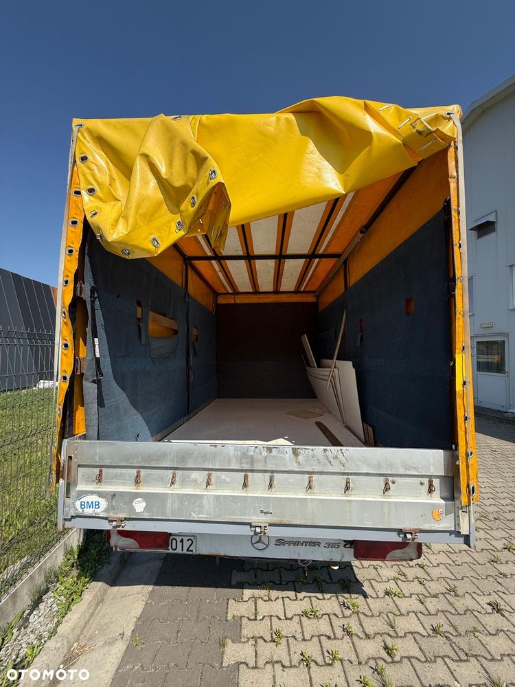 Mercedes-Benz Sprinter - 10