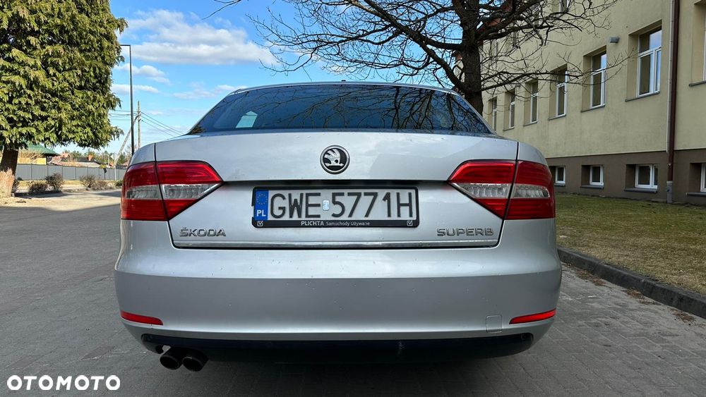 Skoda Superb 2.0 TDI Ambition - 8