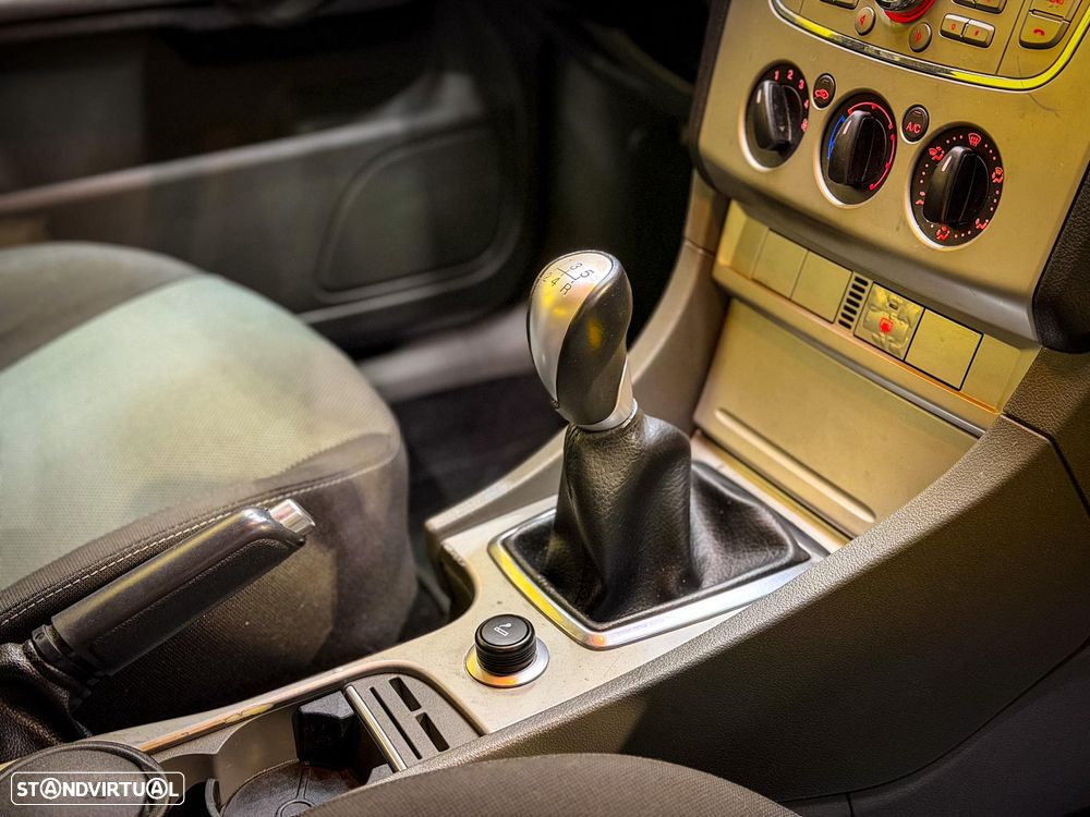 Ford Focus SW 1.6 TDCi Ghia - 11