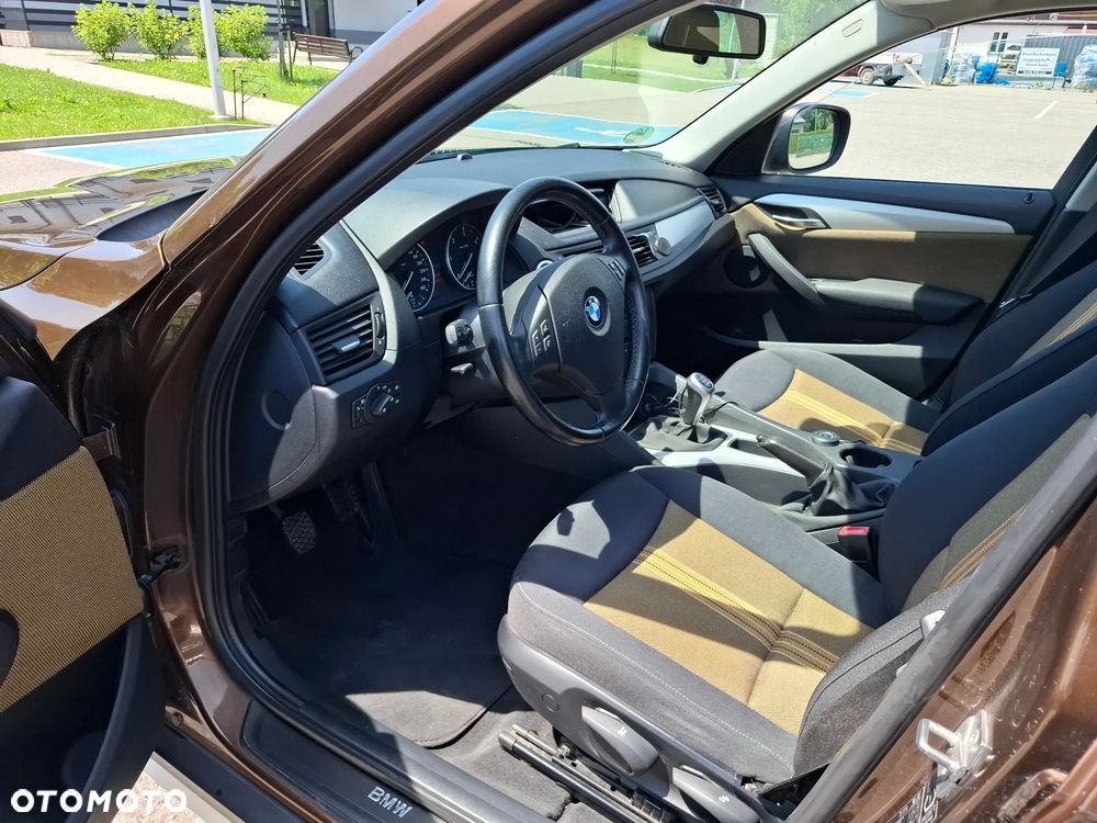 BMW X1 sDrive18d - 10