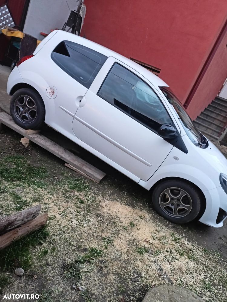 Renault Twingo dCi 85 Rip Curl - 17