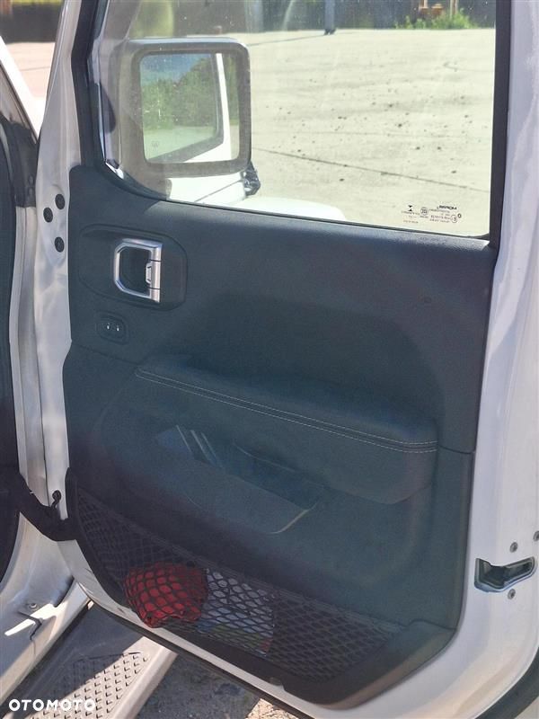 Jeep Gladiator - 16