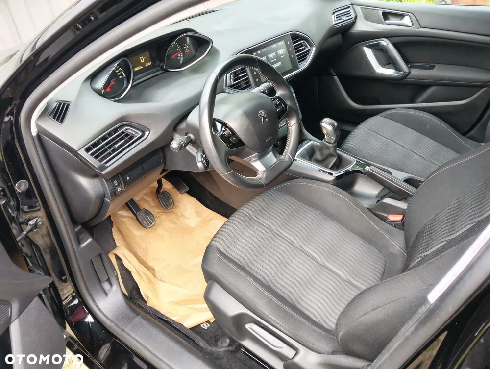 Peugeot 308 1.6 HDi Trendy - 6