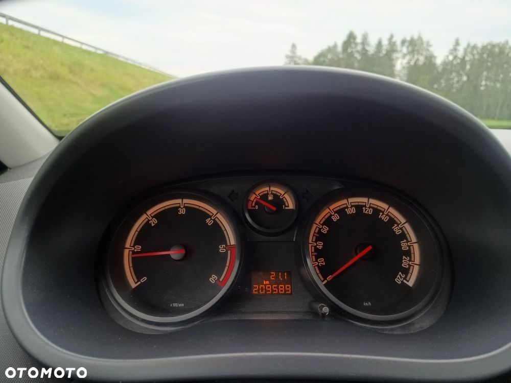 Opel Corsa - 7