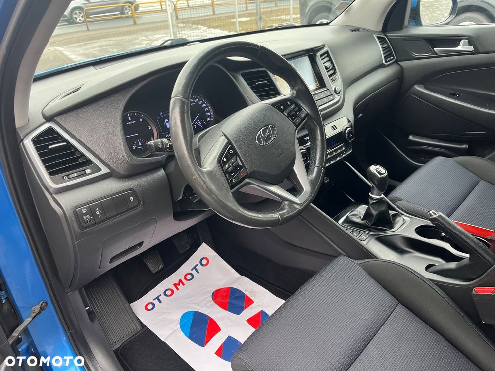 Hyundai Tucson blue 1.7 CRDi 2WD Intro Edition - 11