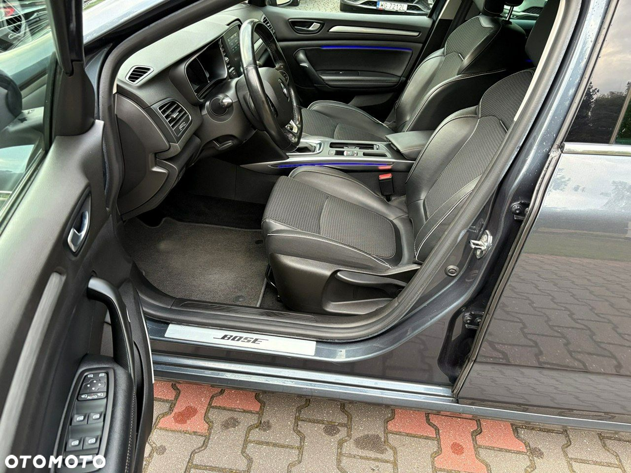 Renault Megane Grandtour ENERGY TCe 140 EDC BOSE EDITION - 10