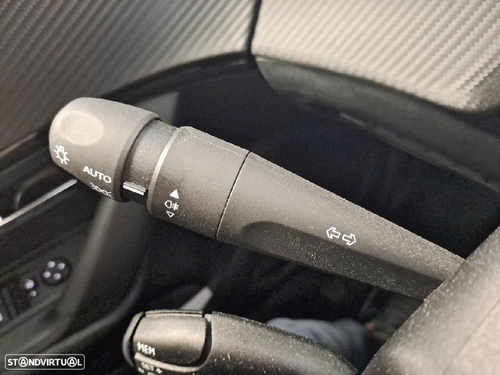 Peugeot e-2008 54 kWh Style - 14