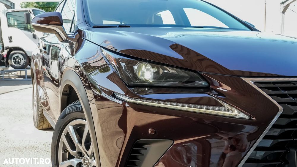 Lexus Seria NX 300h Executive Line - 33