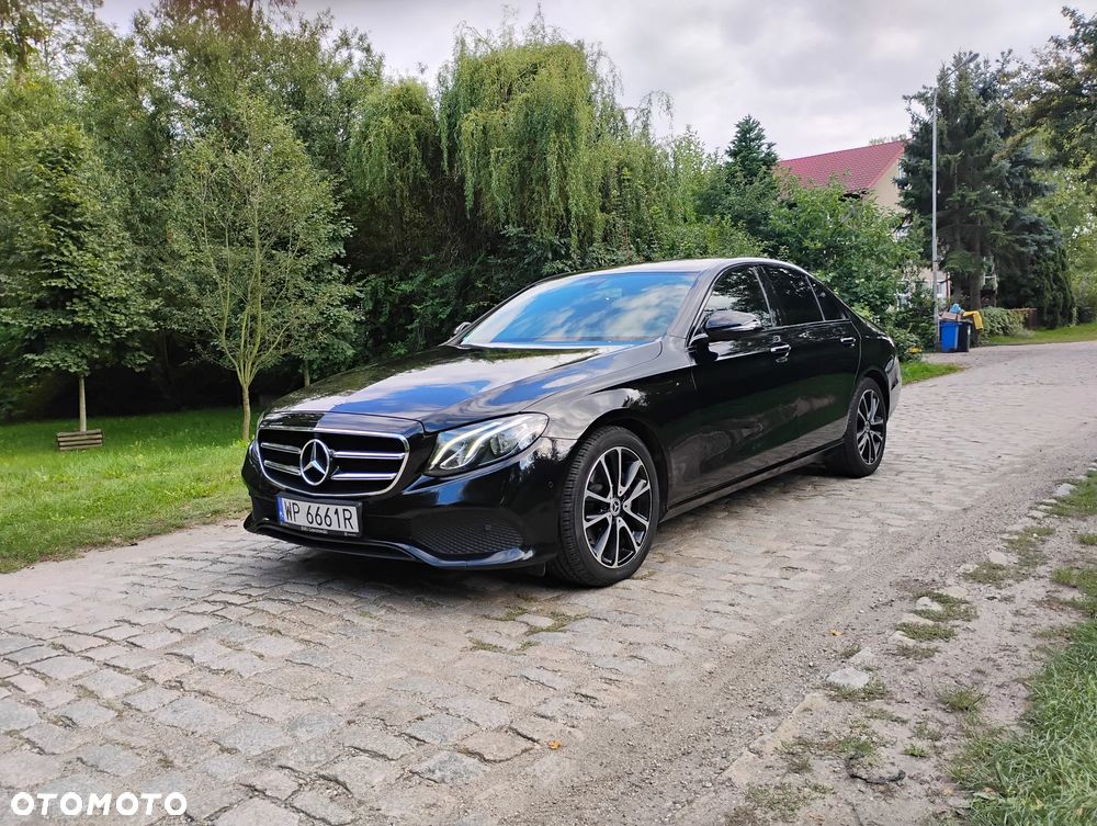 Mercedes-Benz Klasa E 220 d 9G-TRONIC - 2