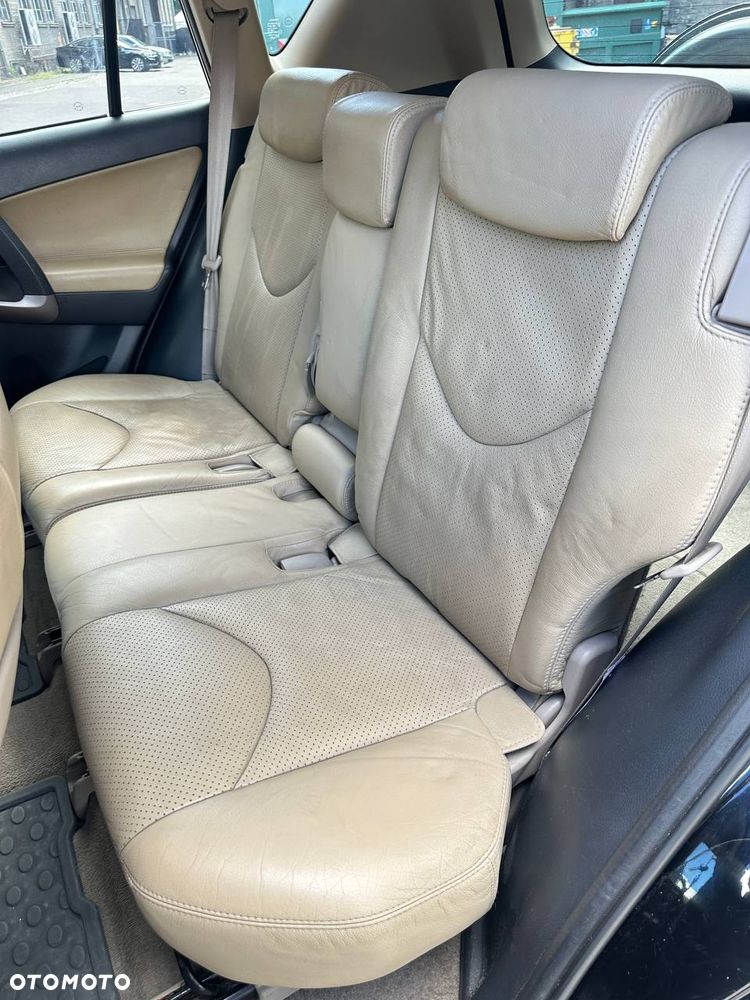 Toyota RAV4 2.0 VVT-i Premium - 20