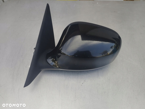 BMW E90 E91 LUSTERKO LEWE LIFT SCHWARZ II 668 5PIN EUROPA