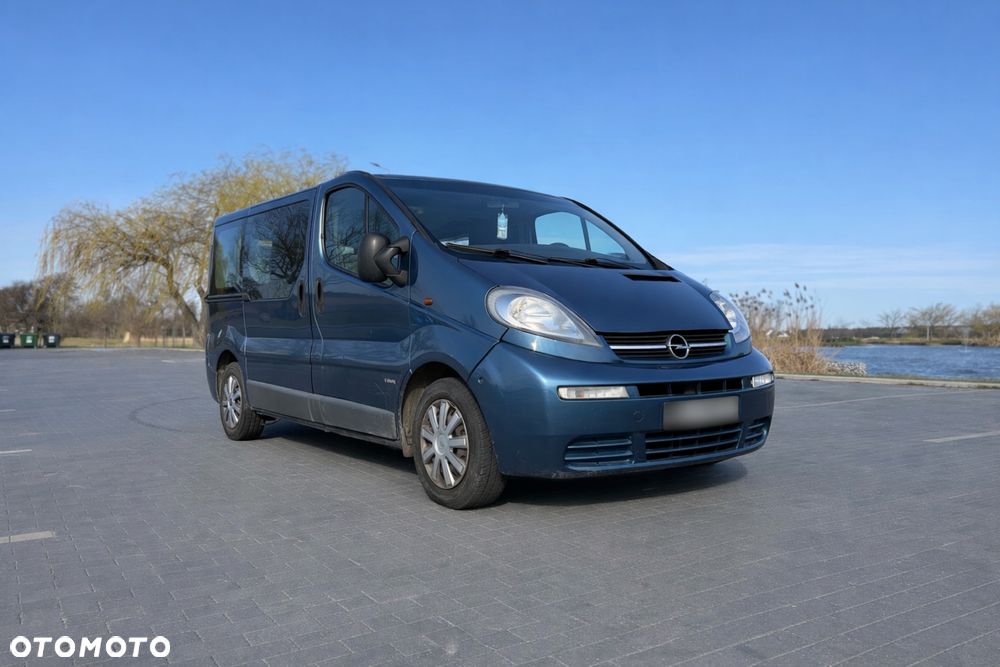 Opel Vivaro - 1
