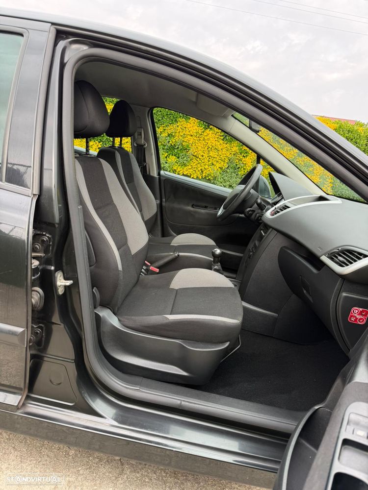 Peugeot 207 1.4 HDi Urban - 6