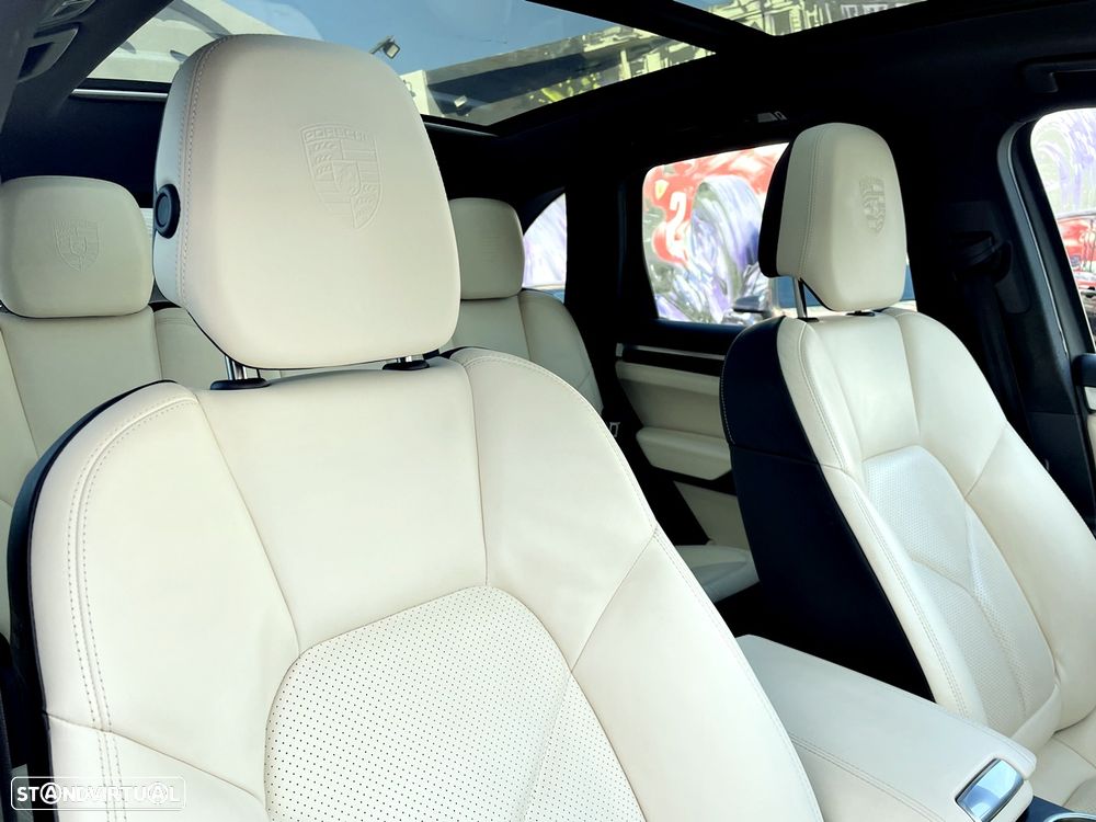 Porsche Cayenne S E-Hybrid - 41