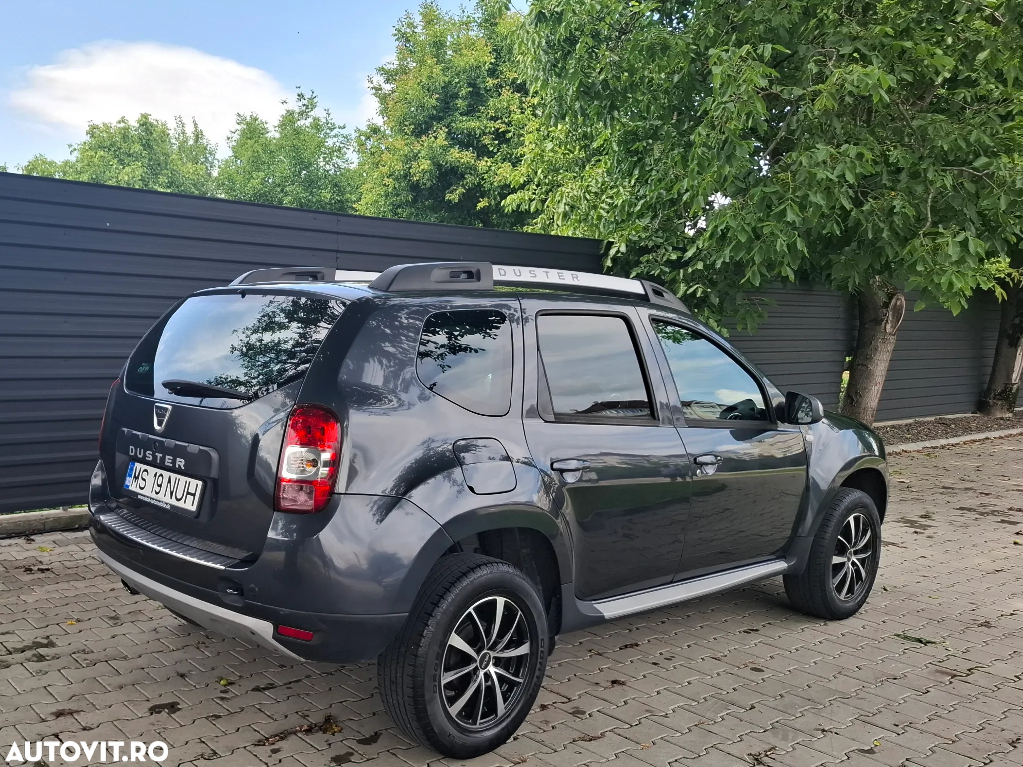 Dacia Duster 1.2 TCe 4x2 Laureate - 10
