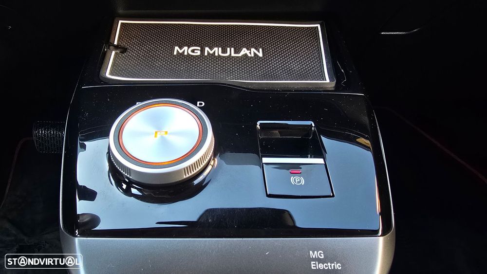 MG MG4 64 kWh Luxury - 47