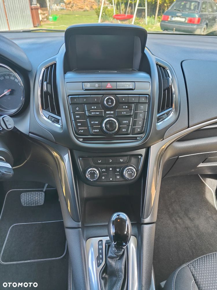 Opel Zafira Tourer 1.6 SIDI Turbo Innovation - 17