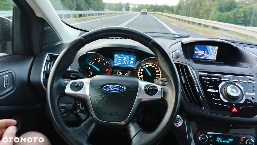 Ford Kuga 2.0 TDCi 4x4 Titanium - 12