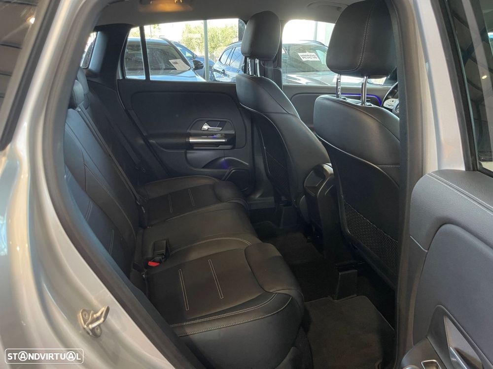 Mercedes-Benz GLA 250 e AMG Line - 31