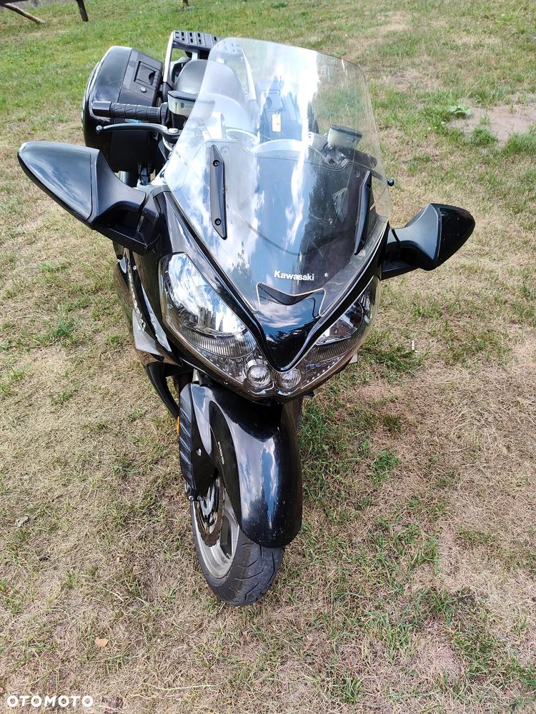 Kawasaki GTR - 8