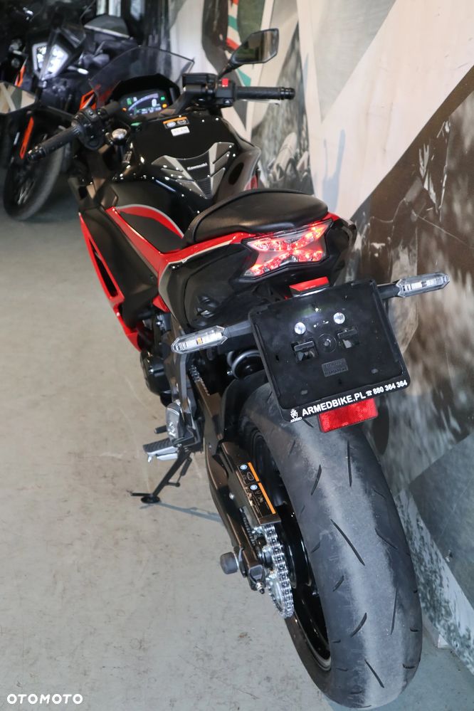 Kawasaki Ninja - 11