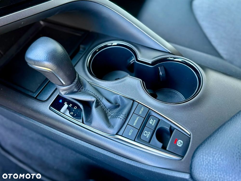 Toyota Camry 2.5 Hybrid Comfort CVT - 14