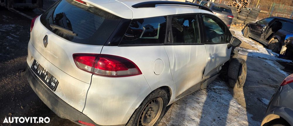 Flaps stanga / dreapta Bara spate Renault Clio 4 Combi 2015 - 2018 - 3