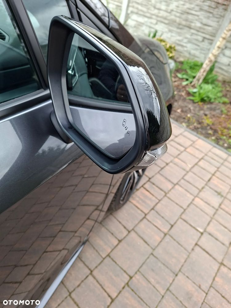 Toyota Corolla 2.0 Hybrid GR Sport - 13