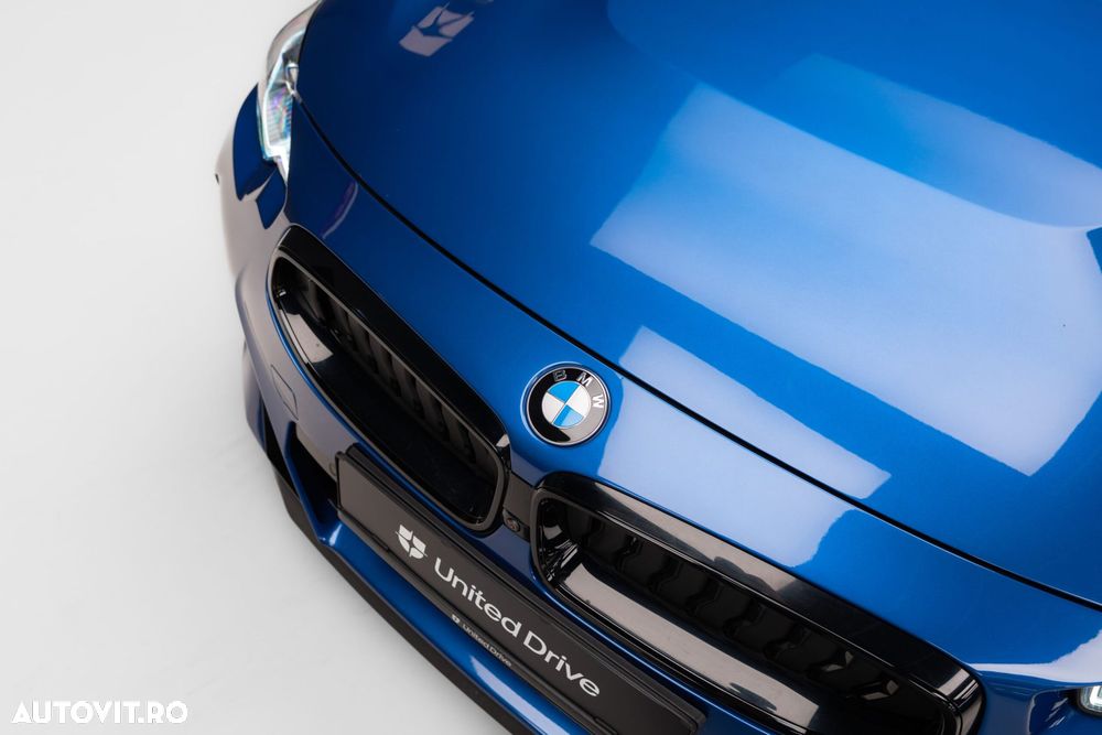 BMW M2 M240i xDrive - 6