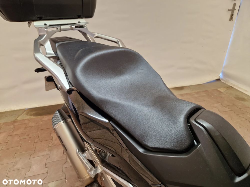 Honda NSS - 18