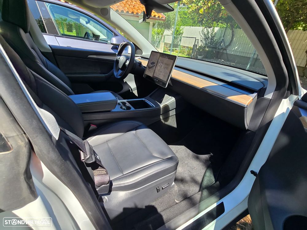 Tesla Model Y Standard - 16