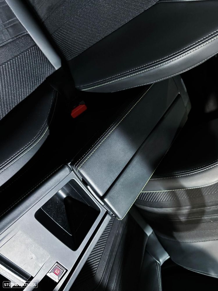 Peugeot 408 1.6 Hybrid GT e-EAT8 - 25