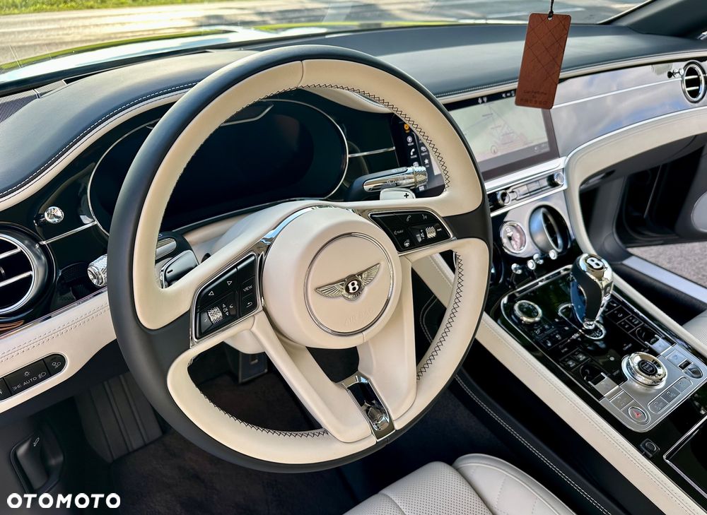 Bentley Continental GT - 35