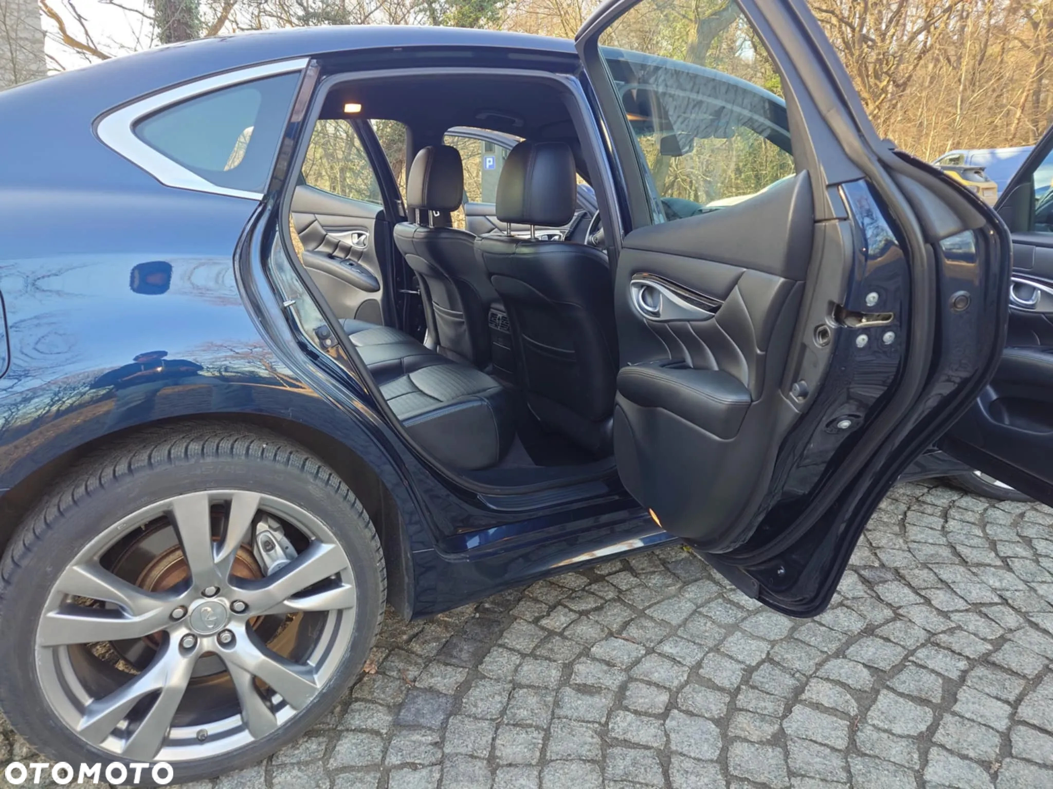 Infiniti Q70 2.2d Sport Tech EU6 - 18