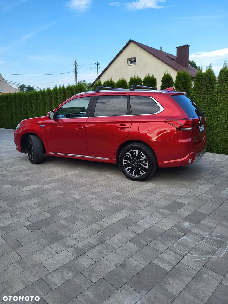 Mitsubishi Outlander 2.0 Instyle Navi CVT - 4
