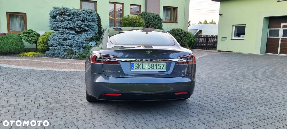 Tesla Model S Long Range Plus - 8