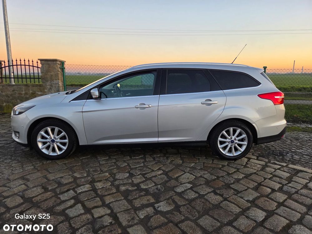 Ford Focus 1.5 TDCi DPF Start-Stopp-System Titanium - 6